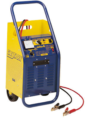 Avtomatski polnilec GYSTART 724 E - 12/24 V Automatski polnilec - boster